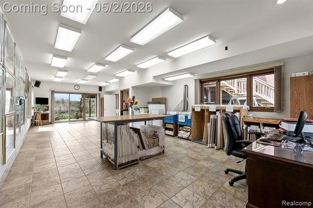 2745 Lari Court, West Bloomfield, MI 48324