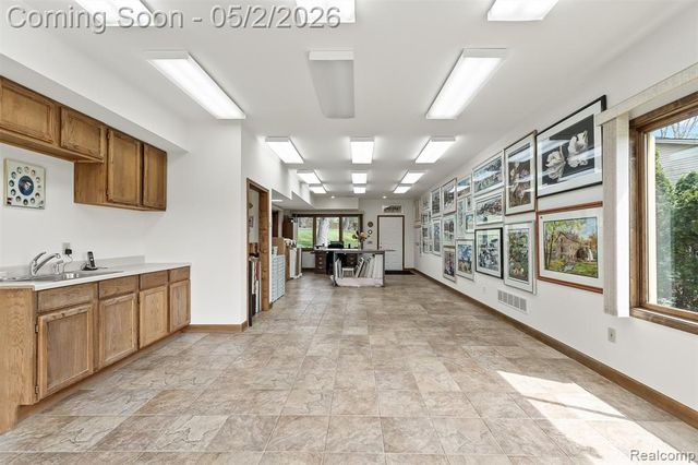 2745 Lari Court, West Bloomfield, MI 48324