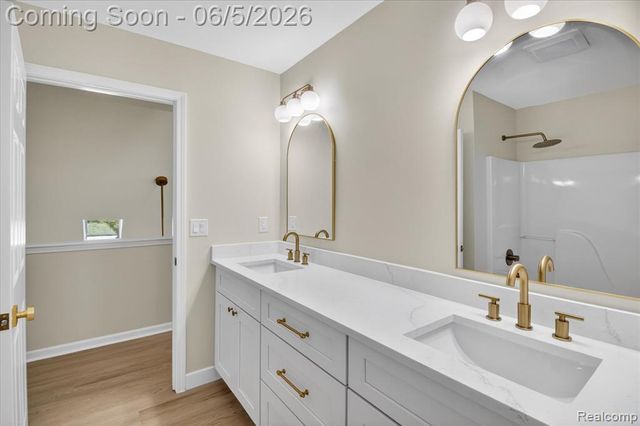 3901 Highlander Way, Ann Arbor, MI 48108