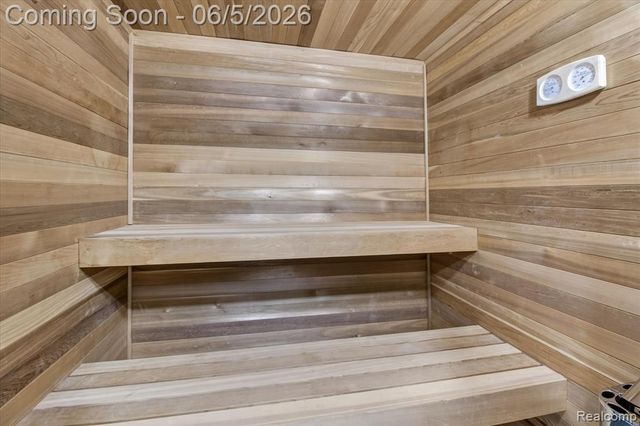 3901 Highlander Way, Ann Arbor, MI 48108