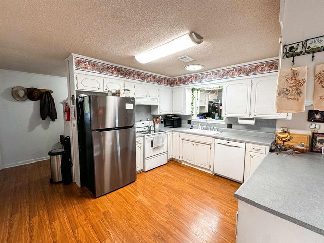 51 Indian Trail, Searcy, AR 72143