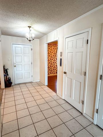 51 Indian Trail, Searcy, AR 72143