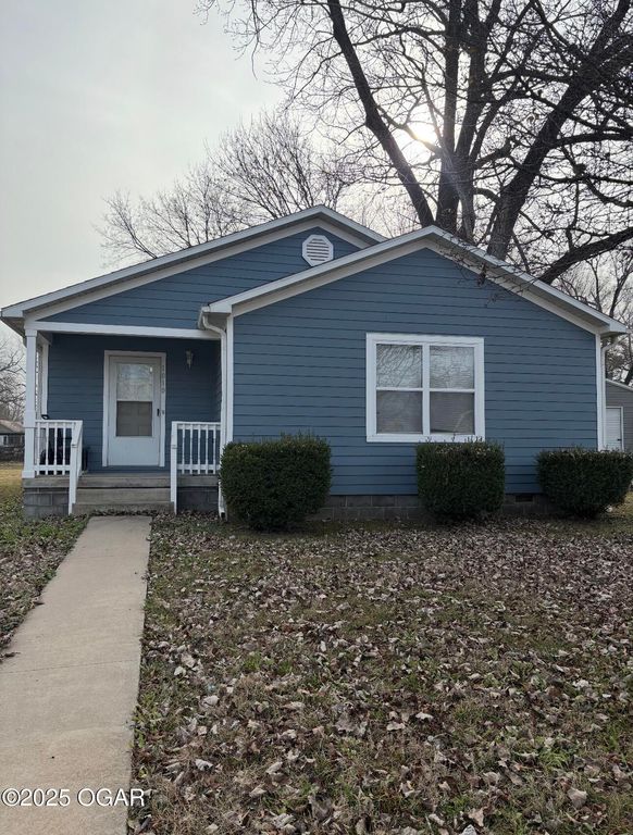 1010 E 16th Street, Pittsburg, KS 66762