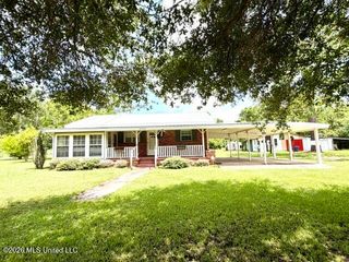 5825 Elder Street, Moss Point, MS 39563