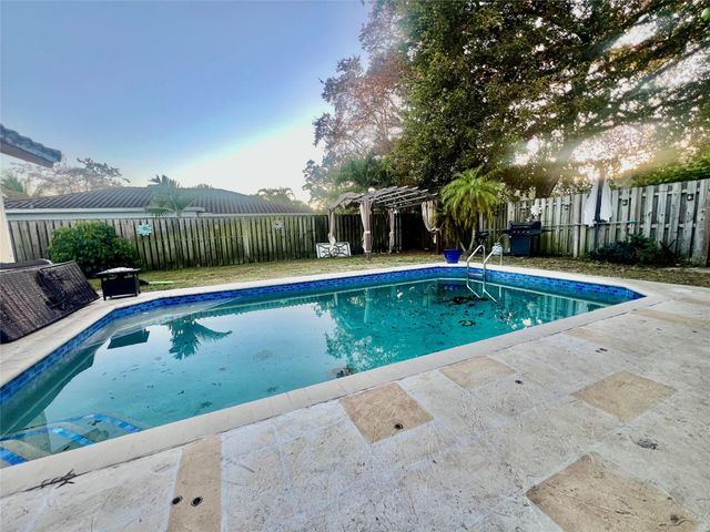 9876 NW 28th Court, Coral Springs, FL 33065