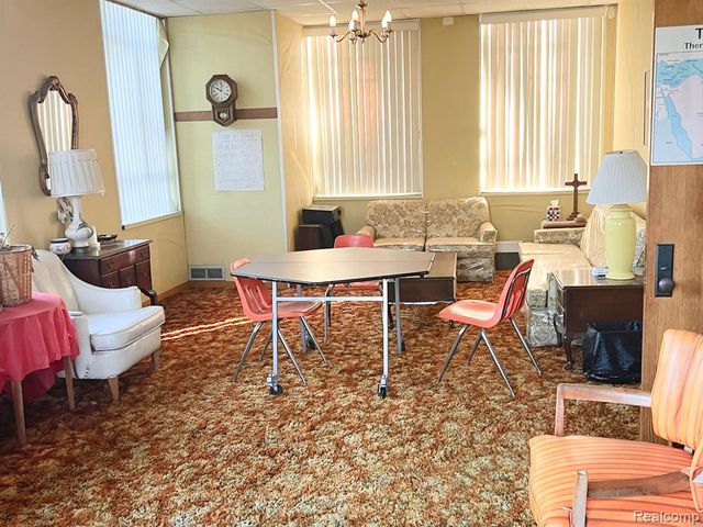 15340 Meyers Road, Detroit, MI 48227