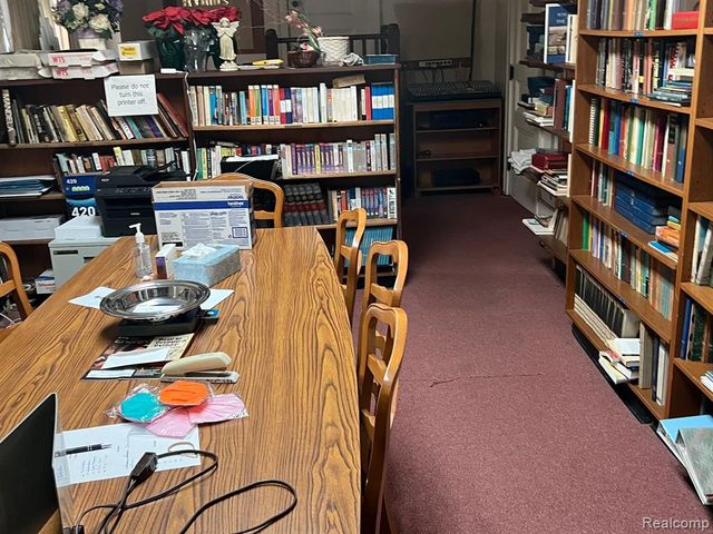 15340 Meyers Road, Detroit, MI 48227