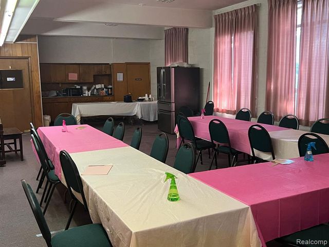 15340 Meyers Road, Detroit, MI 48227