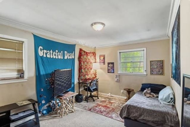 3 Dole Avenue, Crystal Lake, IL 60014