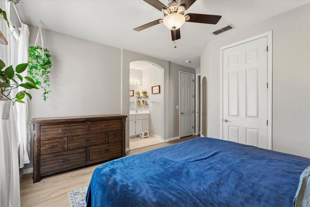 8300 White Spruce Dr, Antelope, CA 95843