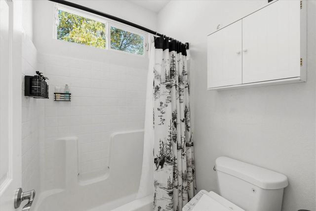 8300 White Spruce Dr, Antelope, CA 95843