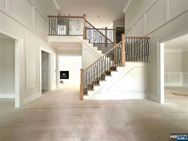 531 Track Lane, River Vale, NJ 07675