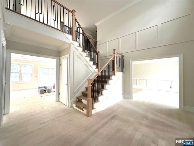 531 Track Lane, River Vale, NJ 07675