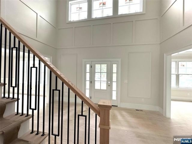 531 Track Lane, River Vale, NJ 07675