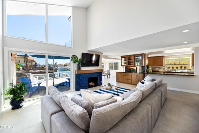 3810 W Hemlock Street, Oxnard, CA 93035