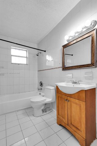2385 NW 32nd St, Miami, FL 33142
