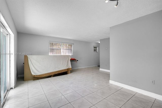 2385 NW 32nd St, Miami, FL 33142