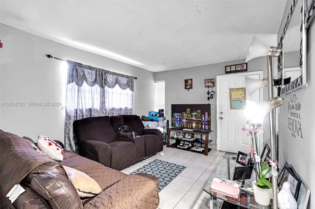 2385 NW 32nd St, Miami, FL 33142
