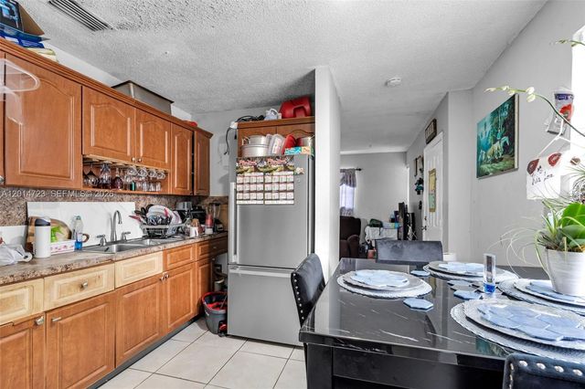 2385 NW 32nd St, Miami, FL 33142