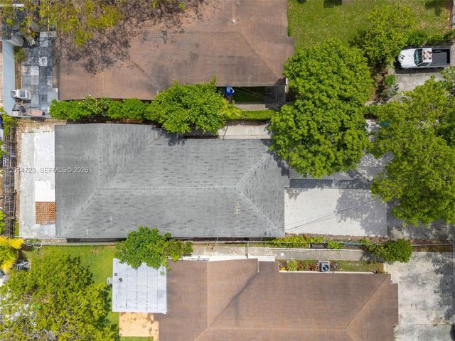 2385 NW 32nd St, Miami, FL 33142