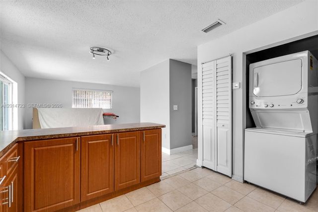 2385 NW 32nd St, Miami, FL 33142