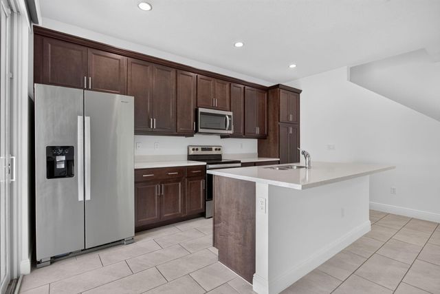 543 Parsons Way, Deerfield Beach, FL 33442