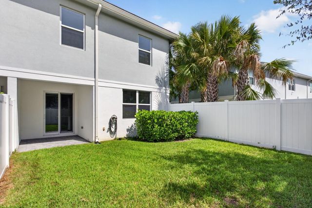 543 Parsons Way, Deerfield Beach, FL 33442