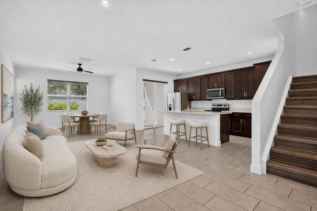543 Parsons Way, Deerfield Beach, FL 33442