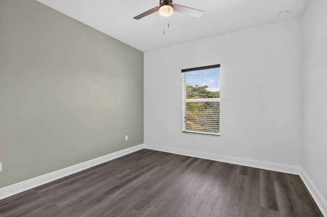 543 Parsons Way, Deerfield Beach, FL 33442