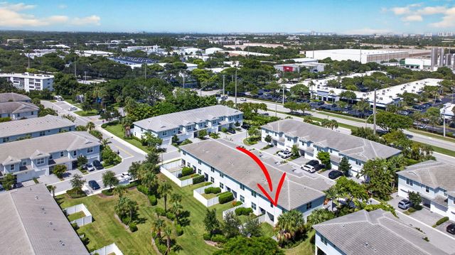 543 Parsons Way, Deerfield Beach, FL 33442