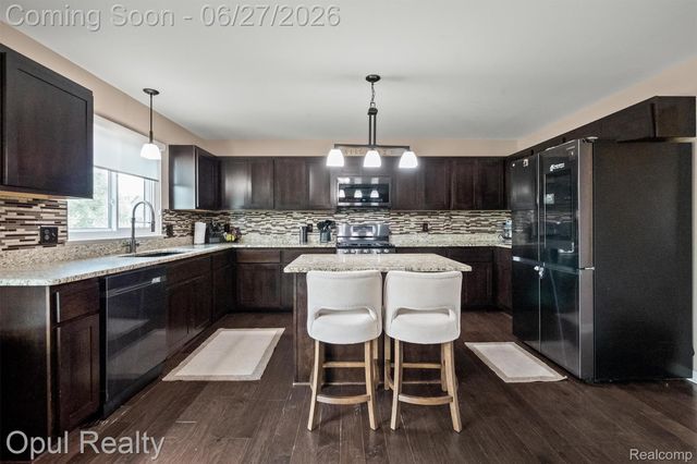 24520 Westchester Drive, Lyon Charter Township, MI 48178