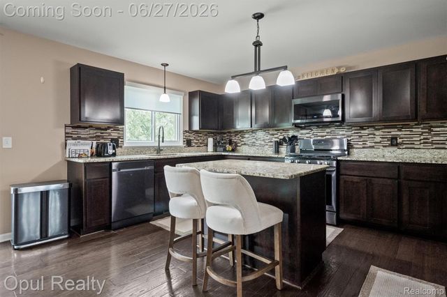 24520 Westchester Drive, Lyon Charter Township, MI 48178