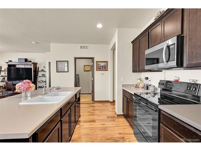 1807 Homestead Dr, Fort Lupton, CO 80621