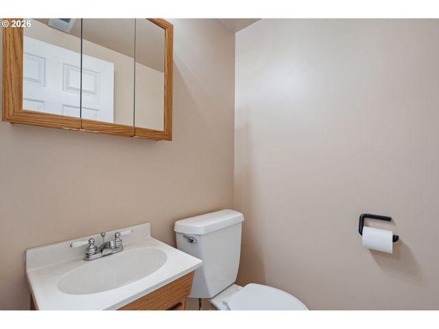 3725 Se TIBBETTS St, Portland, OR 97202