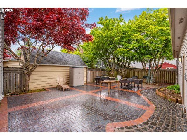 3725 Se TIBBETTS St, Portland, OR 97202