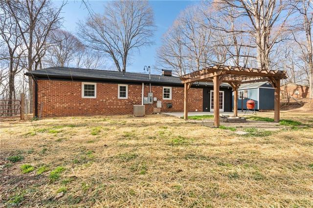 2252 Lucy Lane, Asheboro, NC 27205