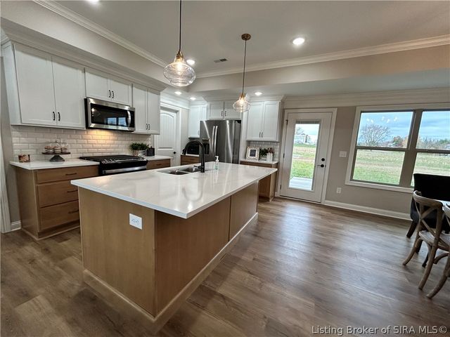 8138 Farming Way, Charlestown, IN 47111
