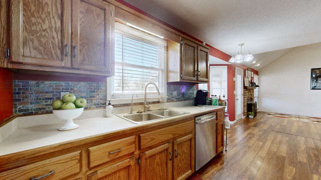 305 Atlantic Blvd, Clarksville, TN 37040