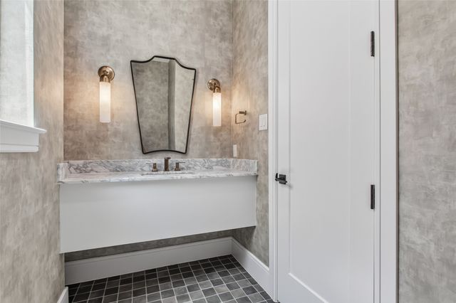 6367 Mccommas Boulevard, Dallas, TX 75214