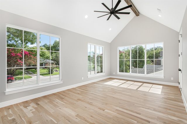 6367 Mccommas Boulevard, Dallas, TX 75214