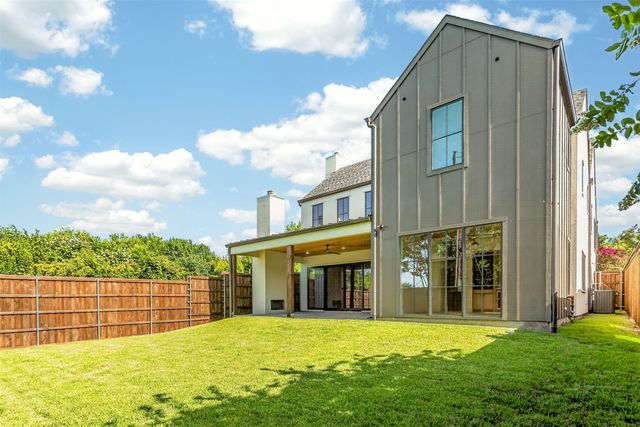 6367 Mccommas Boulevard, Dallas, TX 75214