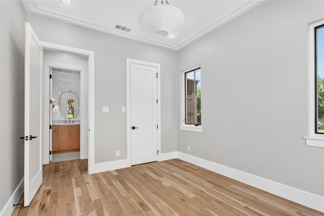 6367 Mccommas Boulevard, Dallas, TX 75214