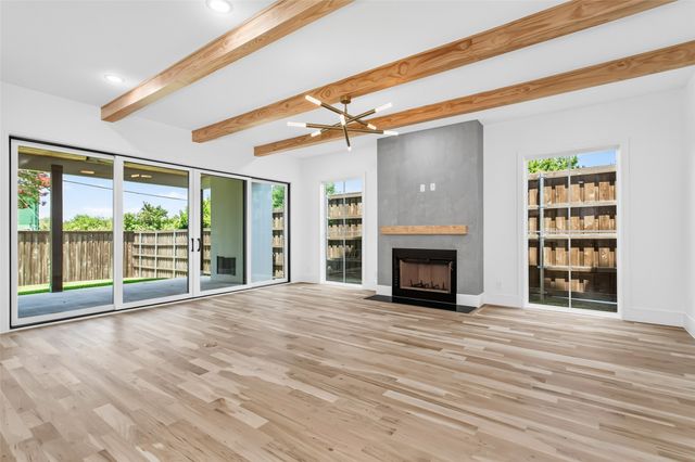 6367 Mccommas Boulevard, Dallas, TX 75214