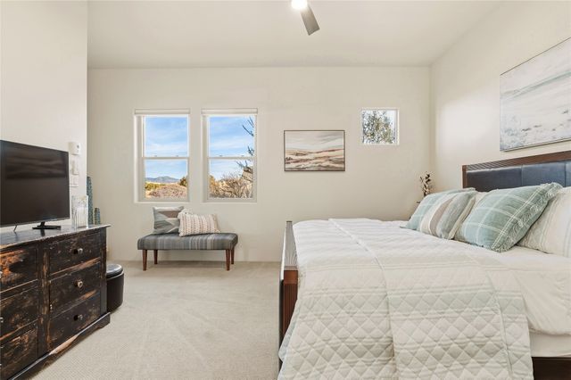 10 Blue Hill, Santa Fe, NM 87508