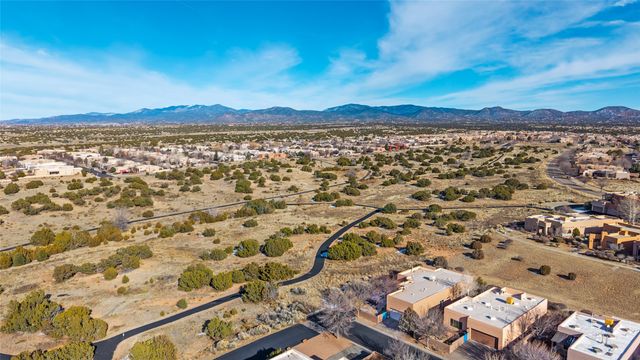 10 Blue Hill, Santa Fe, NM 87508