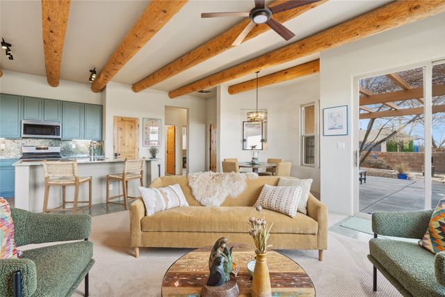 10 Blue Hill, Santa Fe, NM 87508