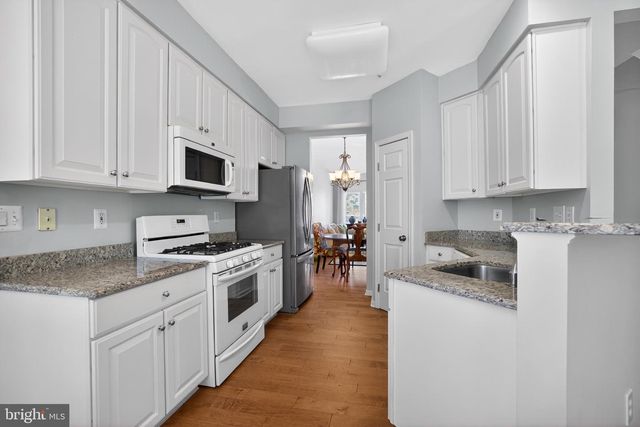 4488 HONEYSUCKLE LN, Doylestown, PA 18902