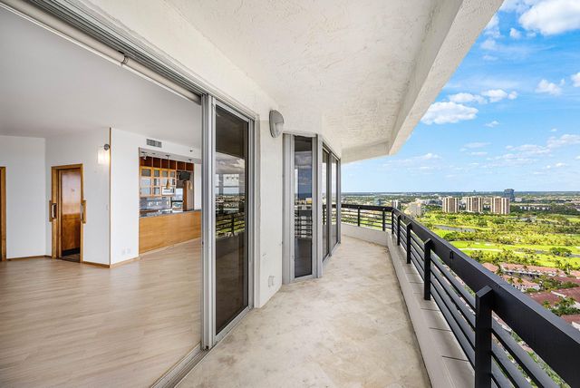 3500 Mystic Pointe Drive, Aventura, FL 33180
