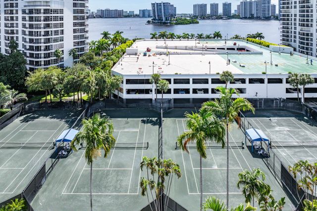 3500 Mystic Pointe Drive, Aventura, FL 33180