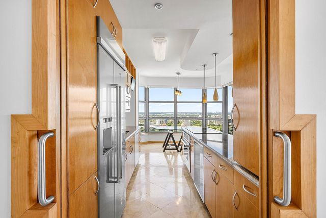 3500 Mystic Pointe Drive, Aventura, FL 33180